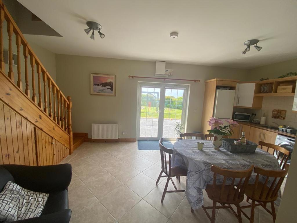 Loch Nuala Apartment Galway Bagian luar foto